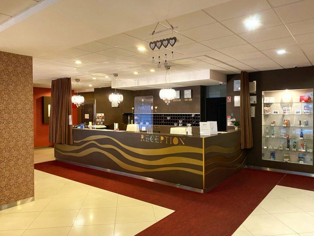 Hotel Barónka Bratislava Bagian luar foto
